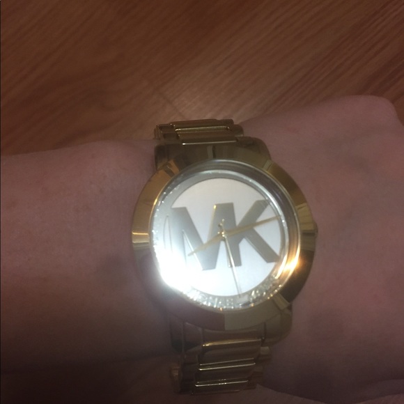 Authentic Michael Kors watch - Picture 5 of 8